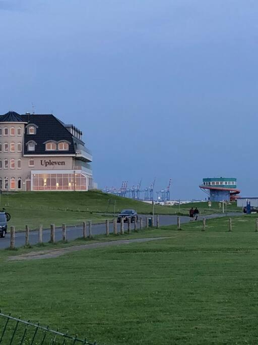 Wohnung "Strandturm" In Wremen Am Deich Eksteriør bilde